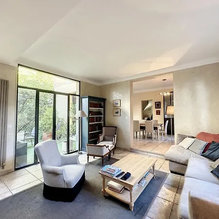 Chalet 3-bedroom House With Terrace 5 Minutes Walking From La Croisette *